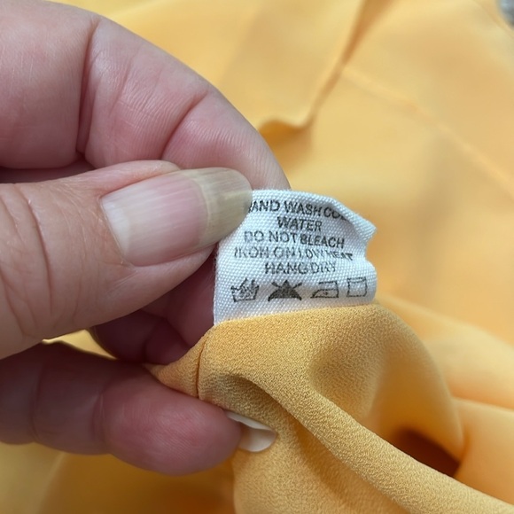 Rebecca Hampton Yellow Gold Sleeveless Women's Top. Small - Picture 6 of 10